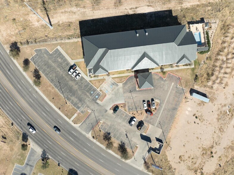 More Photos Of 801 S John Ben Shepperd Pky, Odessa Hotel For Sale