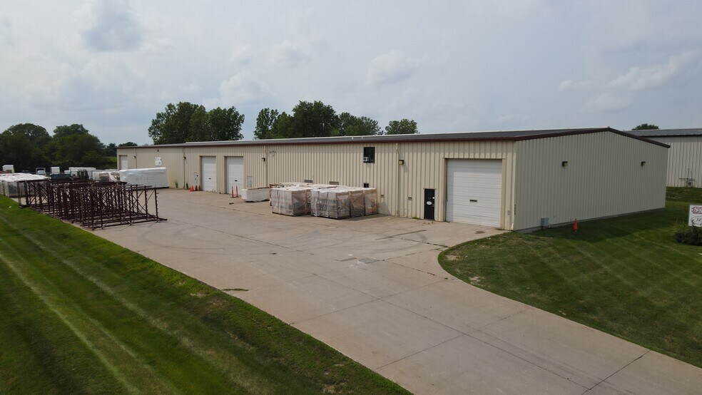 More Photos Of 3000 SE Enterprise Dr, Grimes Industrial For Sale