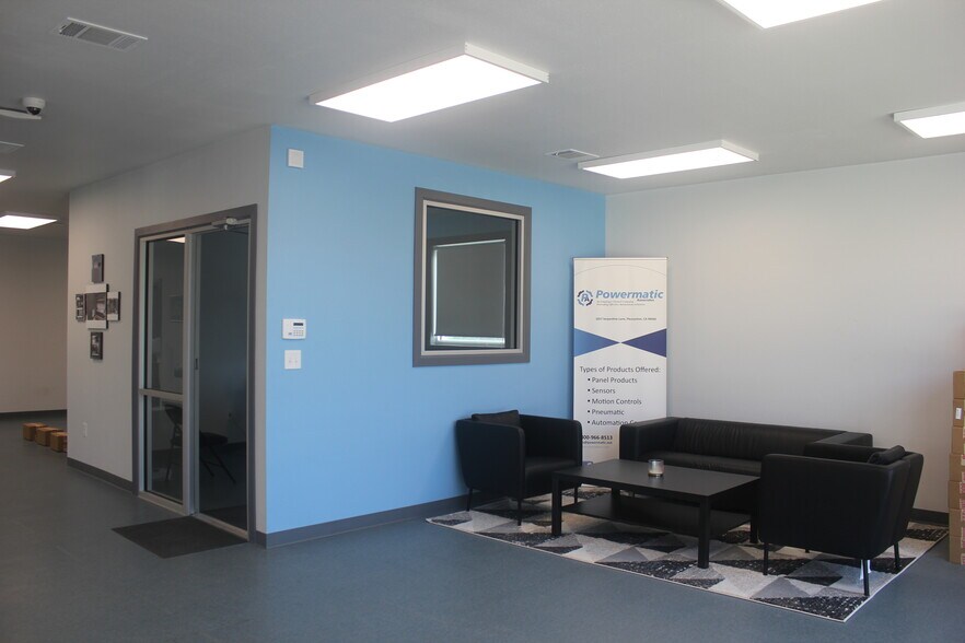 More Photos Of 4111 W State Highway 29, Georgetown Warehouse For Sale