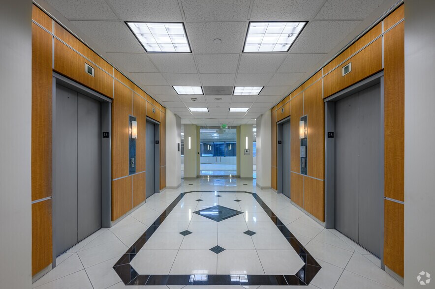 More Photos Of 8111 Lyndon B Johnson Fwy, Dallas Office For Lease