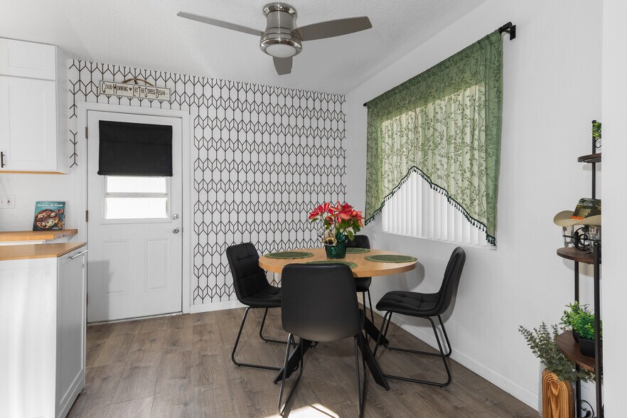 More Photos Of 8620-8624 Watson St, Cypress Apartments For Sale