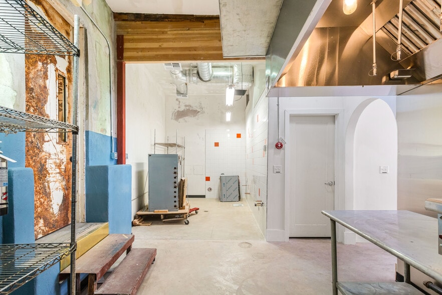 More Photos Of 78 Main St, Bisbee Restaurant For Sale