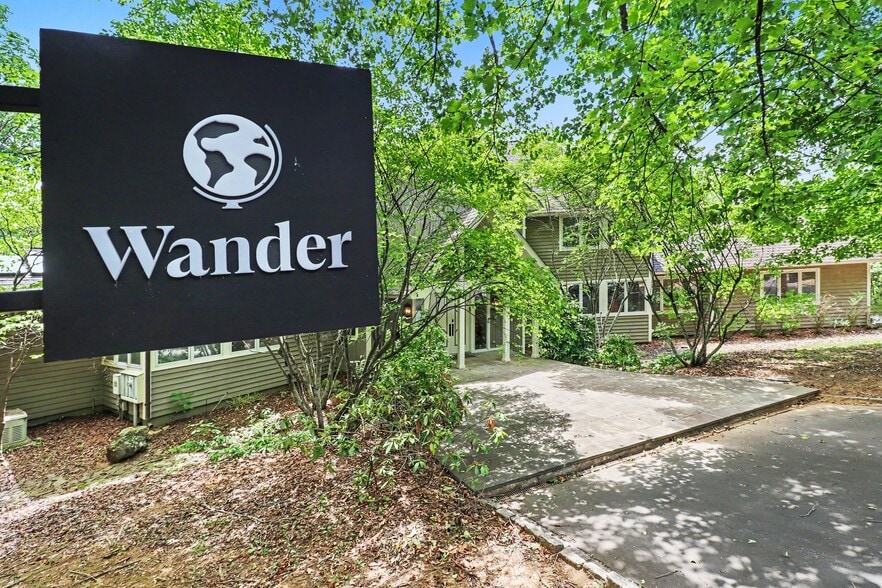 More Photos Of 390 Saddleback Knl, Nellysford Specialty For Sale