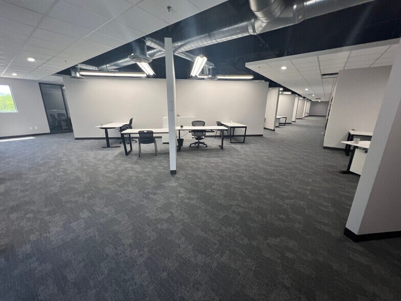 More Photos Of 7300 W Boston St, Chandler Warehouse For Lease