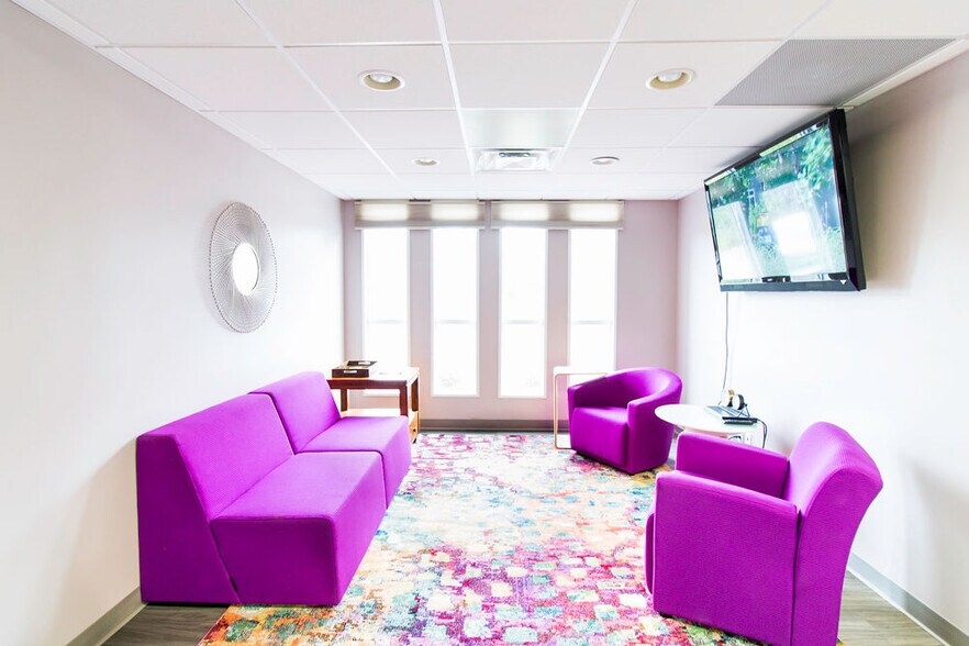 More Photos Of 10431 Patterson Ave, Richmond Coworking Space