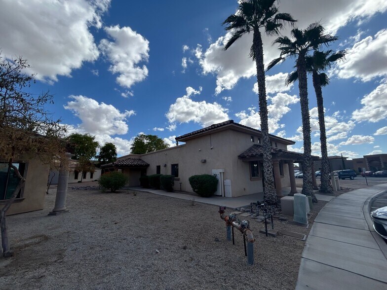 More Photos Of 2851 S Avenue B, Yuma Medical For Lease