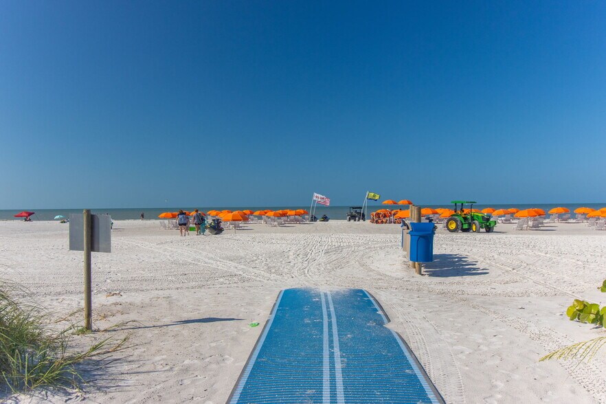 More Photos Of 61/65 Avenue C, Fort Myers Land For Sale
