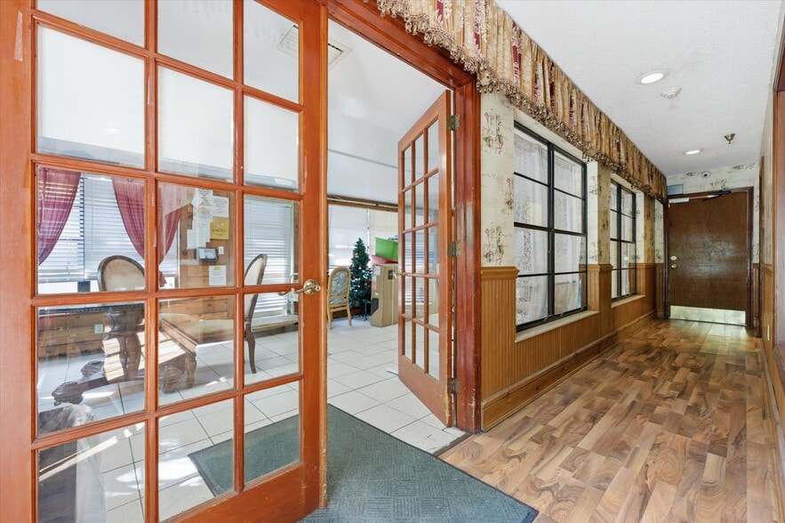 More Photos Of 7435 Plathe Rd, New Port Richey Assisted Living For Sale