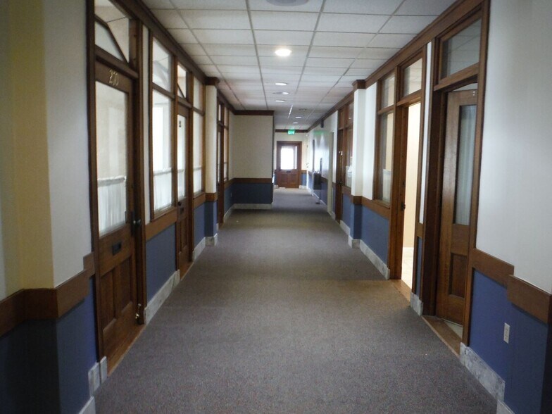 More Photos Of 202 Pacific Ave, Bremerton Office For Lease