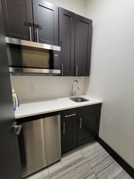 More Photos Of 1306 Avenue H, Brooklyn Storefront Retail Residential For Lease