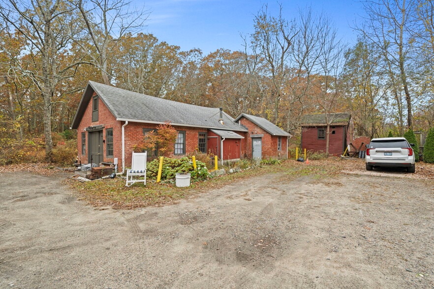 More Photos Of 215 Shady Lea Rd, North Kingstown Warehouse For Sale