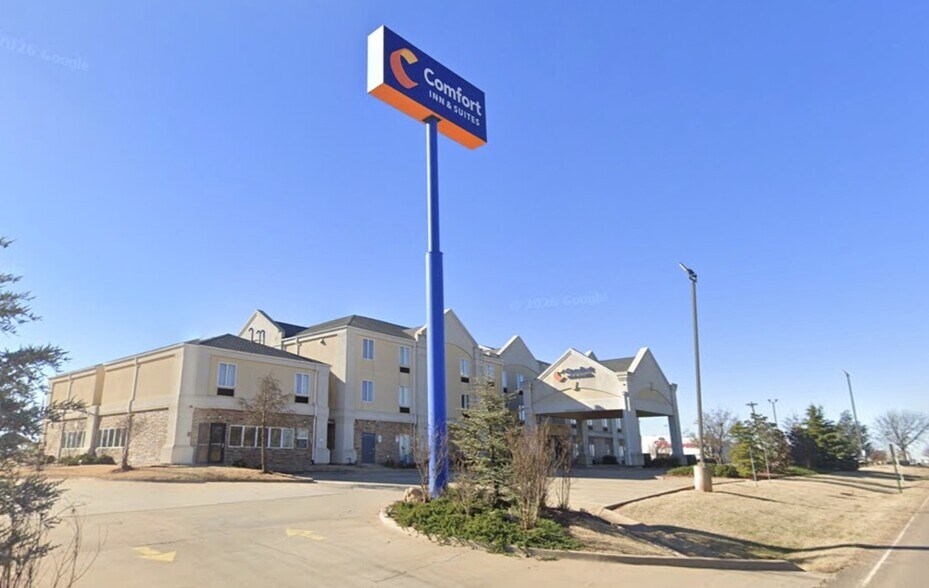 More Photos Of 3112 W Fir St, Perry Hotel For Sale