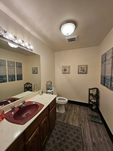 More Photos Of 13101 Brookhurst St, Garden Grove Warehouse For Sale