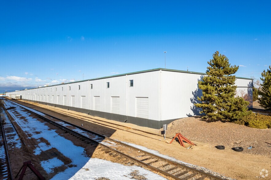 More Photos Of 12650 E 33rd Ave, Aurora Distribution For Lease