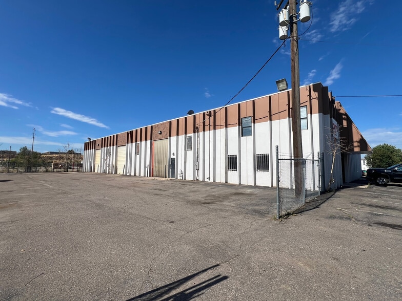 More Photos Of 6390 E 49th Dr, Commerce City Manufacturing For Lease