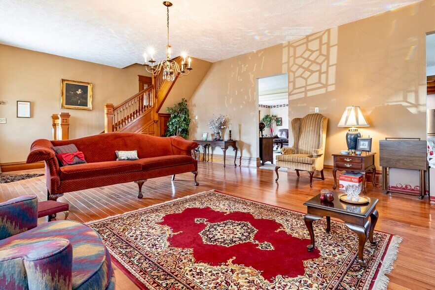 More Photos Of 103 N Boggs St, De Graff Specialty For Sale