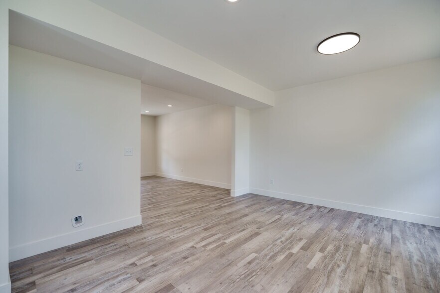 More Photos Of , Dayton Unknown For Sale