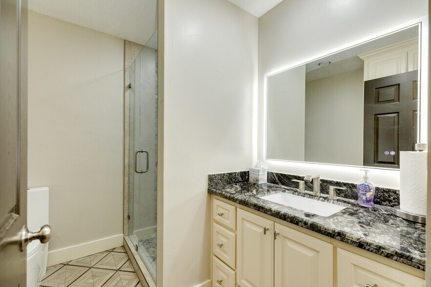 More Photos Of 27427 Highway 36, Damon Land For Sale