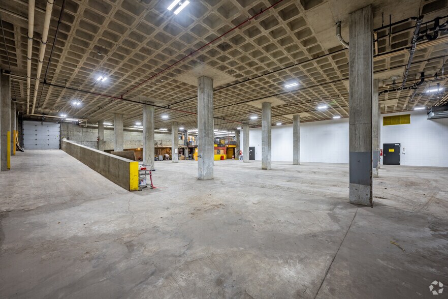 More Photos Of 1936 S Lyndale Ave, Minneapolis Manufacturing For Lease