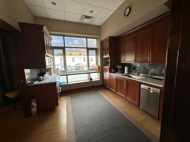 More Photos Of 700 School St, Pawtucket Research And Development For Sale