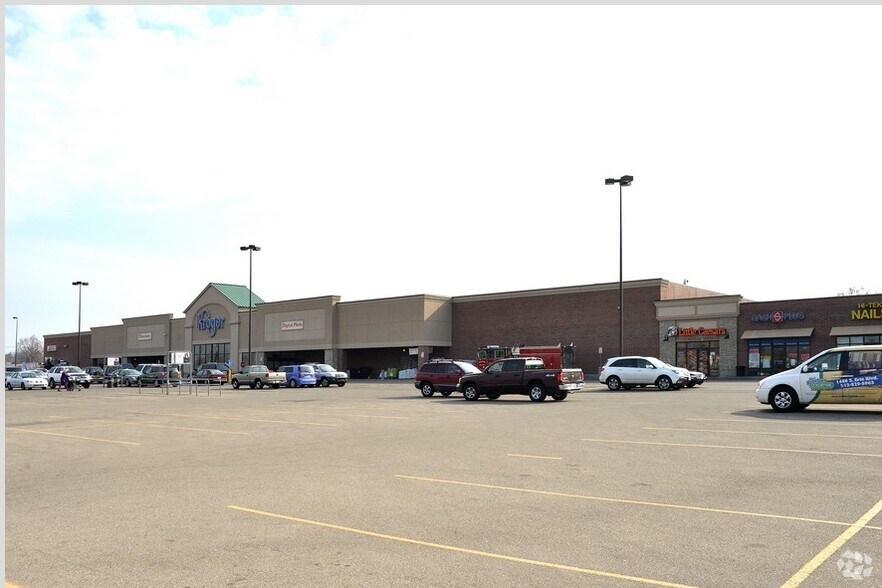 More Photos Of 1450-1496 S Erie Blvd, Hamilton Unknown For Lease