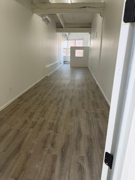 More Photos Of 60 Dickerson St, Newark Light Manufacturing For Lease