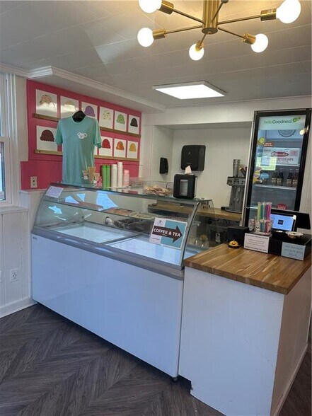 More Photos Of 820 W Ingomar Rd, Pittsburgh Office For Lease