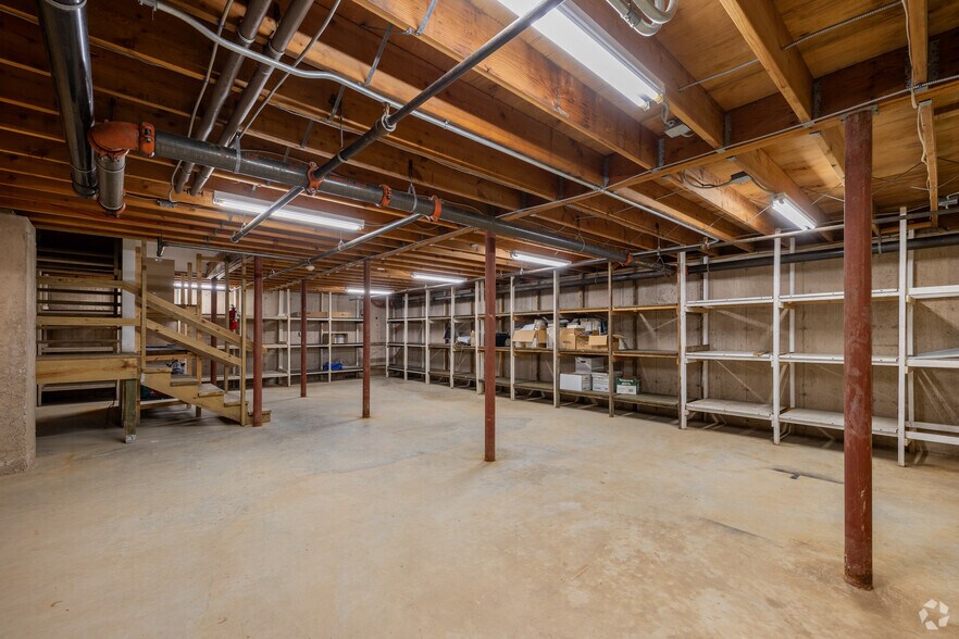 More Photos Of 839 Marshall Phelps Rd, Windsor Loft Creative Space For Sale