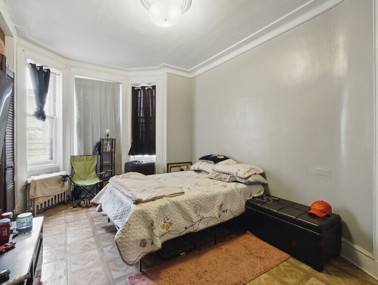 More Photos Of 904 Bergenline Ave, Union City Apartments For Sale