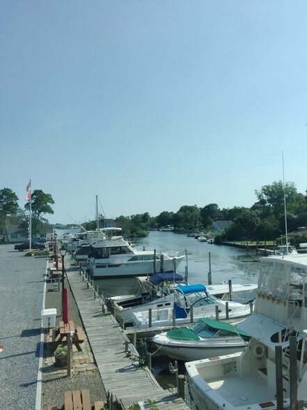 More Photos Of 217 Merrick Rd, Amityville Office For Sale