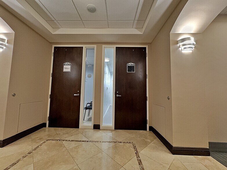 More Photos Of 6735 Conroy Windermere Rd, Orlando Medical For Sale