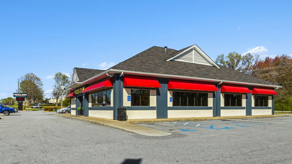 More Photos Of 2001 Woodruff Rd, Greenville Land For Lease