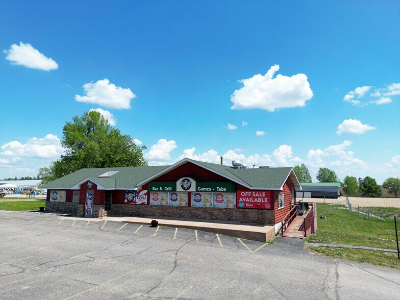 More Photos Of 10480 State Highway 24 NW, Annandale Restaurant For Sale