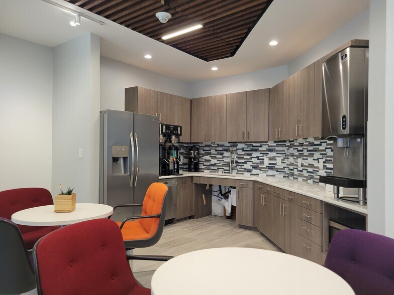 More Photos Of 3920 Alma Dr, Plano Coworking Space