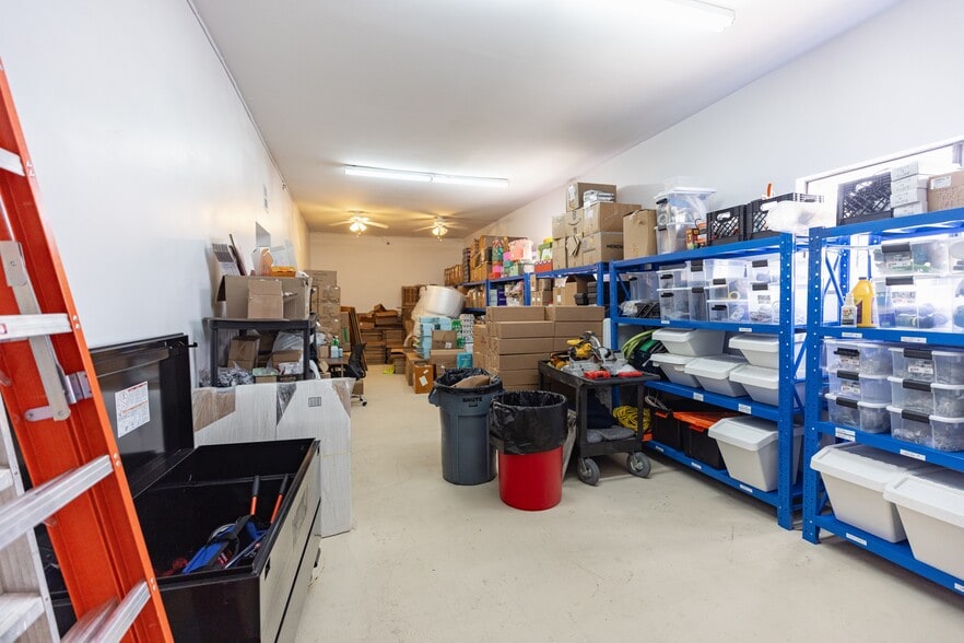 More Photos Of 1113 NW 79th St, Miami General Retail For Sale
