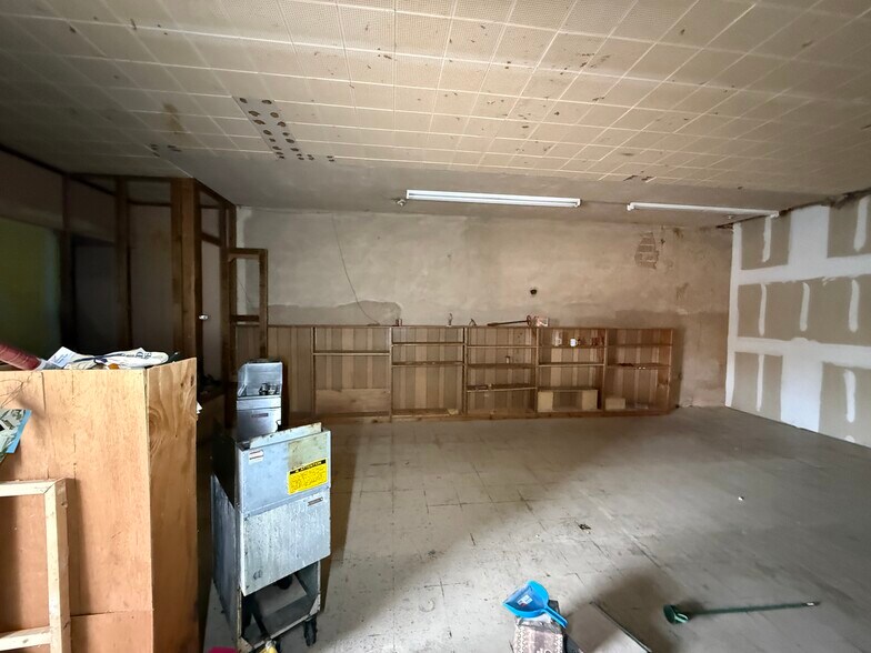 More Photos Of 1406 34th st, Waco General Retail For Lease