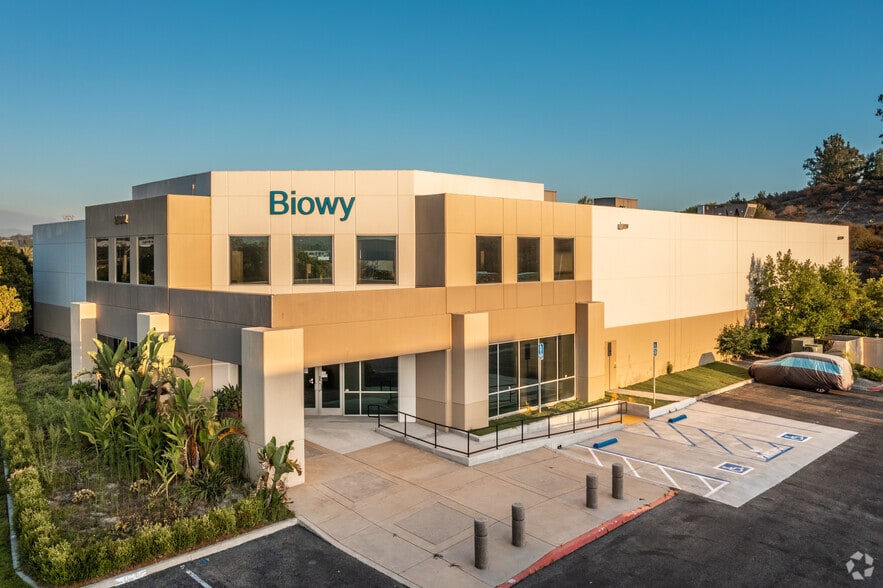 Primary Photo Of 27002 Vista Terrace, Lake Forest Manufacturing For Lease