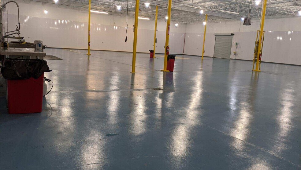 More Photos Of 0 I-35, San Antonio Warehouse For Lease