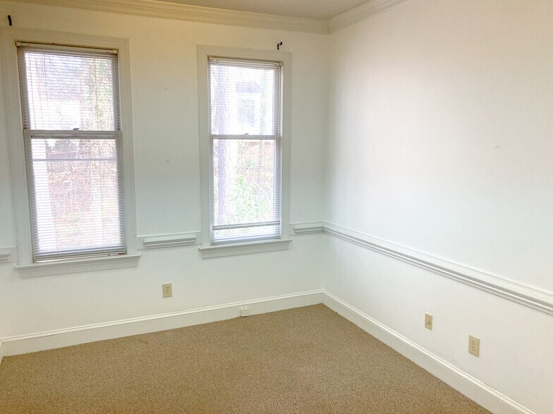More Photos Of 211 E Six Forks Rd, Raleigh Loft Creative Space For Lease