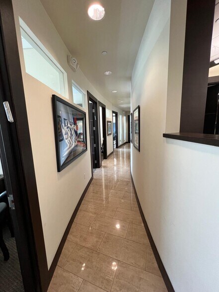 More Photos Of 20900 NE 30th Ave, Aventura Office Residential For Sale