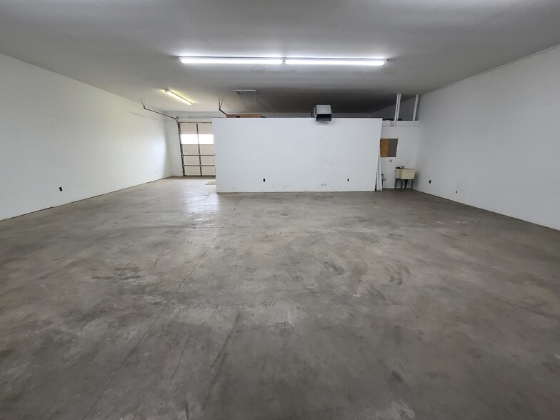 More Photos Of 4649B Russell Ct, High Ridge Office For Lease