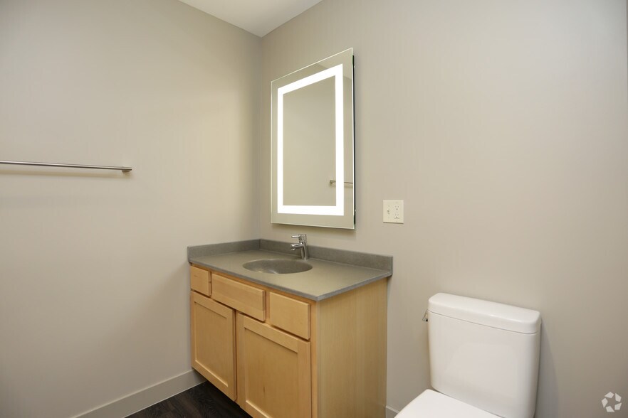 More Photos Of 415 Bridge St NW, Grand Rapids Apartments For Lease