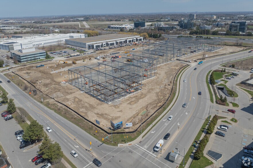 More Photos Of 80 Norman Bethune Av, Richmond Hill Manufacturing For Lease