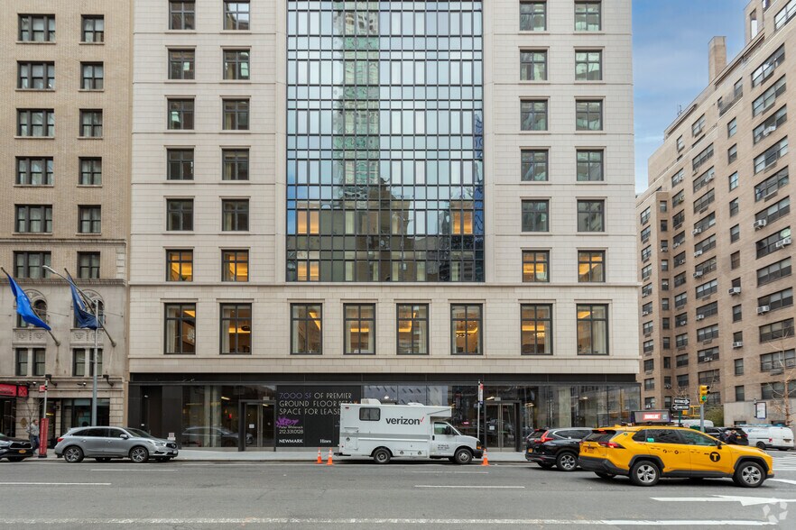More Photos Of 685 Lexington Ave, New York Healthcare For Sale