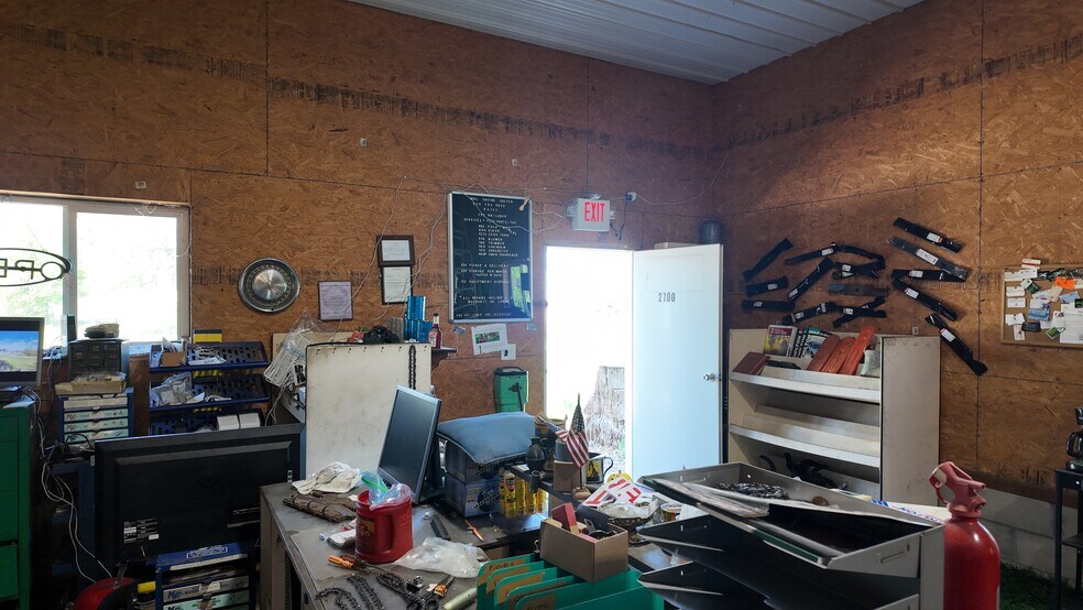 More Photos Of 2700 Ridgedale rd, Ridgedale Industrial For Sale