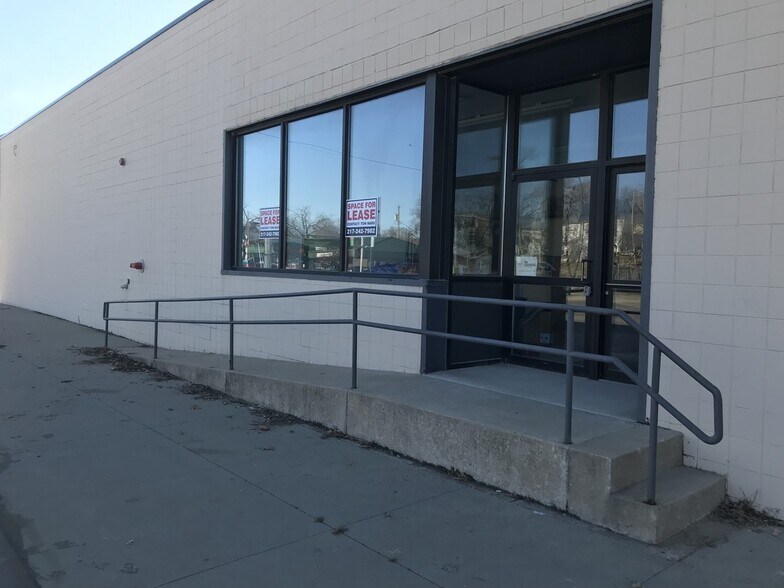 More Photos Of 1220 Main St, Keokuk Freestanding For Sale