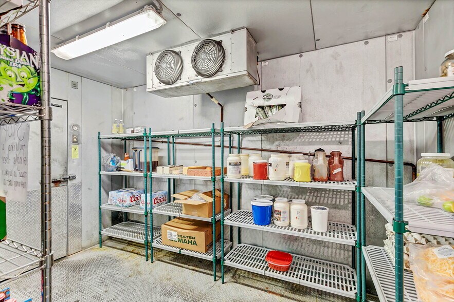 More Photos Of 2579 Douglas Ave, Brewton Restaurant For Sale