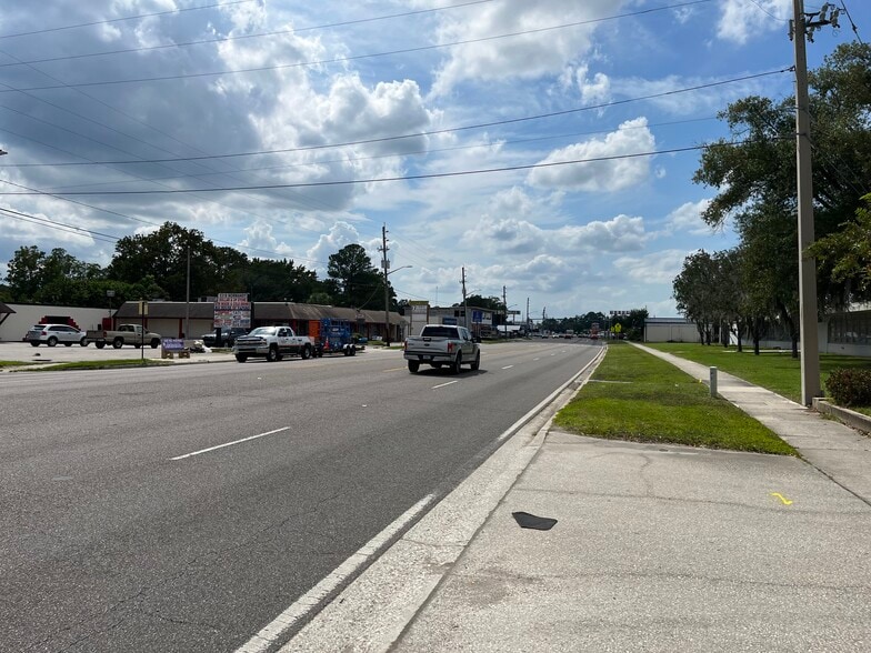 More Photos Of 5243 Normandy Blvd, Jacksonville Storefront For Sale