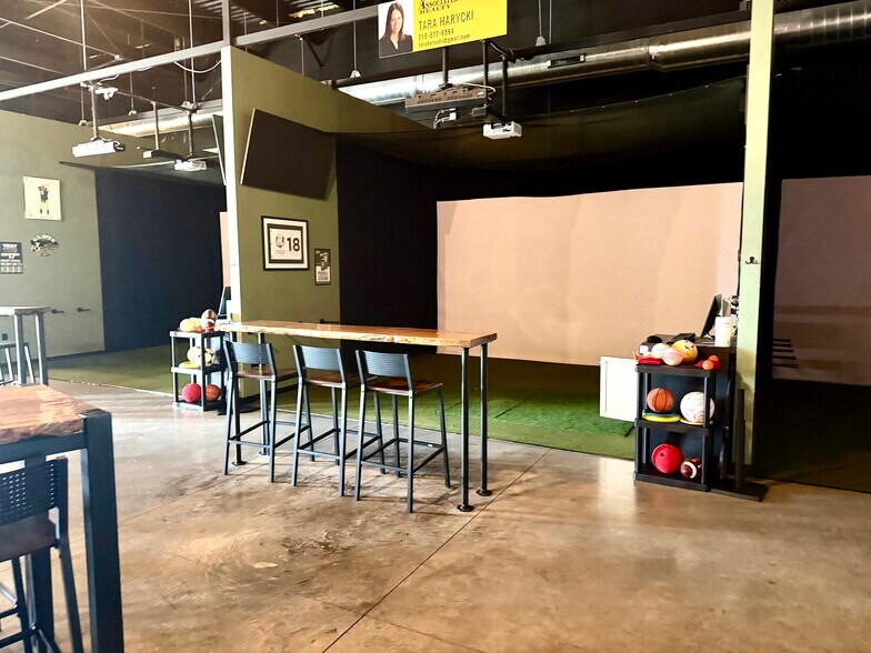 More Photos Of 326 S Main St, Rice Lake Storefront Retail Office For Lease