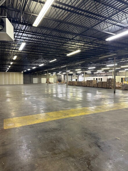 More Photos Of 91-101 Benbro Dr, Cheektowaga Warehouse For Lease